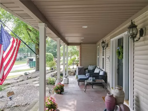 Exterior - 4855 Forest Glen Trl, Ravenna, OH 44266 photo 5 of 14