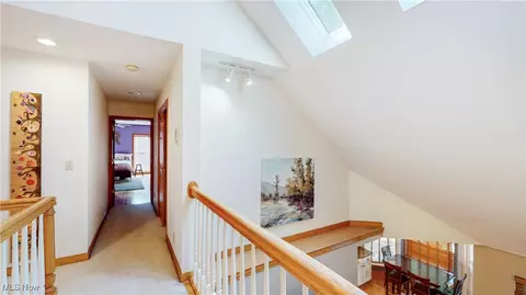 Entry Way - 4855 Forest Glen Trl, Ravenna, OH 44266 photo 6 of 8