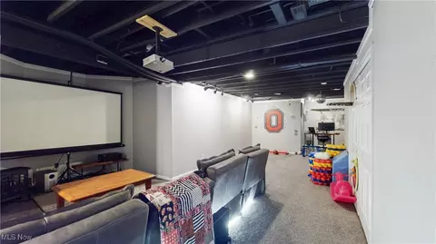 Entry Way - 4855 Forest Glen Trl, Ravenna, OH 44266 photo 8 of 8