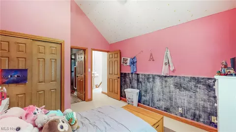 Bedroom - 4855 Forest Glen Trl, Ravenna, OH 44266 photo 5 of 7