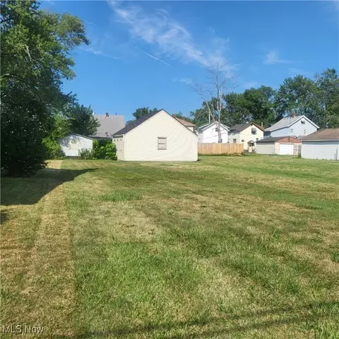 439 Delaware Ave, Lorain, OH 44052