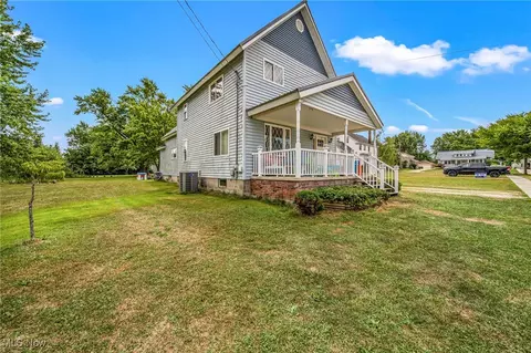 116 Willis Ave, Jefferson, OH 44047 photo 3