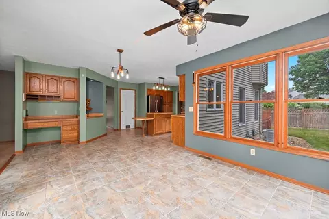 130 Santa Fe Ct, Elyria, OH 44035 photo 18