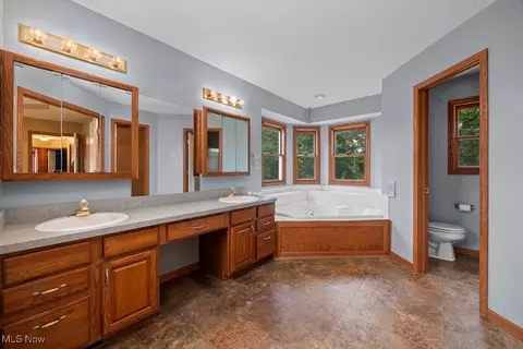 130 Santa Fe Ct, Elyria, OH 44035 photo 26