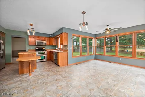130 Santa Fe Ct, Elyria, OH 44035 photo 19