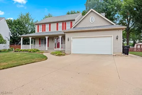 130 Santa Fe Ct, Elyria, OH 44035 photo 3