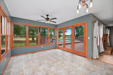 130 Santa Fe Ct, Elyria, OH 44035 photo 16