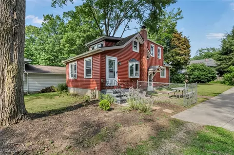 5461 Wellesley Ave, North Olmsted, OH 44070