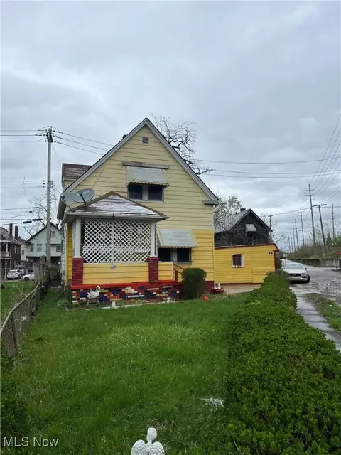 14517 Scioto Ave, Cleveland, OH 44112