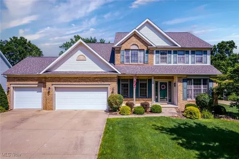 856 Premiera Dr, Tallmadge, OH 44278
