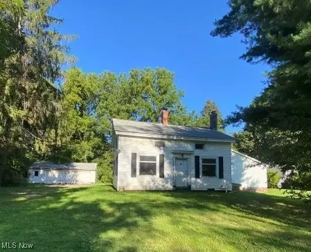 11834 W River Rd, Columbia Station, OH 44028
