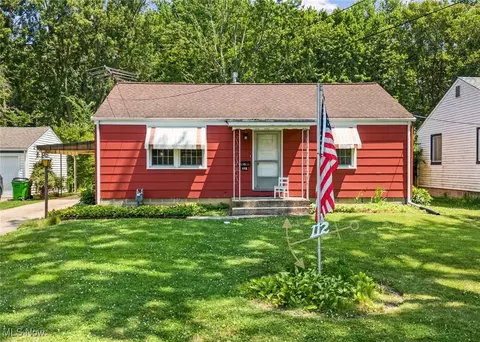 112 Andrew St, Berea, OH 44017