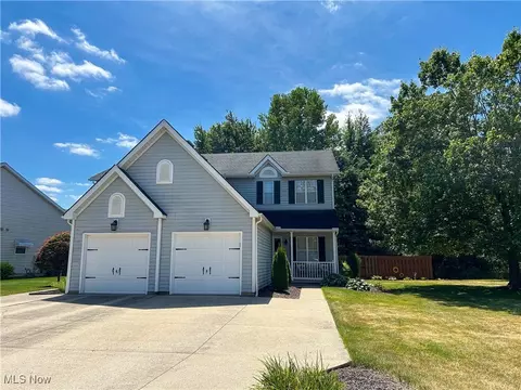 23435 Wainwright Ter, Olmsted Falls, OH 44138