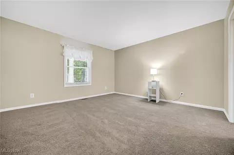 5815 Pineview Ln # -A, Willoughby, OH 44094 photo 15