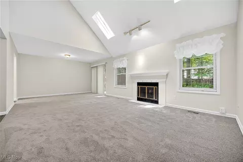 5815 Pineview Ln # -A, Willoughby, OH 44094 photo 13