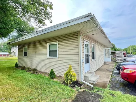 210 W Main Rd, Conneaut, OH 44030