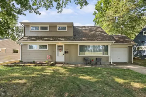 1621 Silver Lake Ave, Cuyahoga Falls, OH 44223