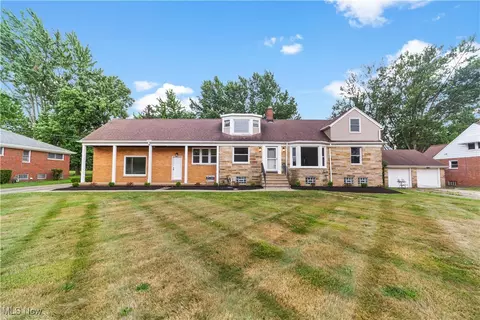 25982 Highland Rd, Richmond Heights, OH 44143