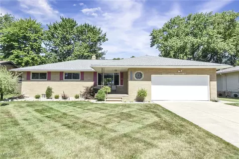 6982 Middlebrook Blvd, Middleburg Heights, OH 44130