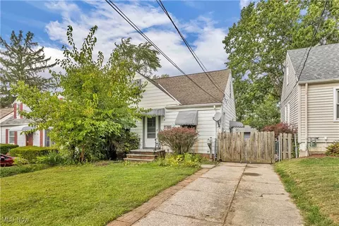 15917 Corkhill Rd, Maple Heights, OH 44137