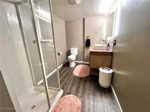 Bath - 3933 21st St NW, Canton, OH 44708 photo 3 of 3