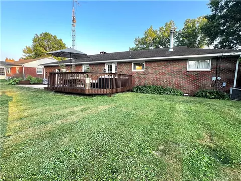 Exterior - 3933 21st St NW, Canton, OH 44708 photo 2 of 8