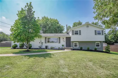 5888 Longview St SW, Massillon, OH 44646