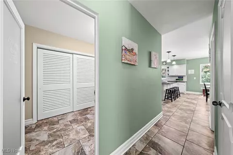 2121 Stockbridge Rd, Akron, OH 44313 photo 14