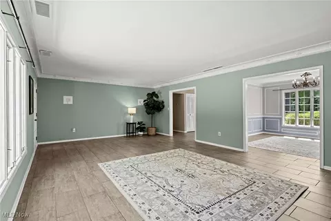 2121 Stockbridge Rd, Akron, OH 44313 photo 10