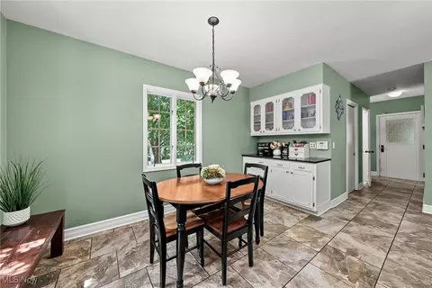 2121 Stockbridge Rd, Akron, OH 44313 photo 20