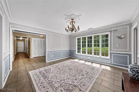 2121 Stockbridge Rd, Akron, OH 44313 photo 9