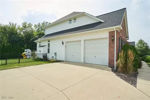 Exterior - 31 Westwick Way, Copley, OH 44321 photo 5 of 7
