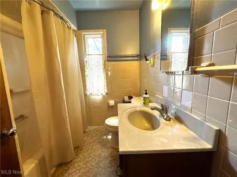 4099 Chestnut Rd, Independence, OH 44131 photo 18