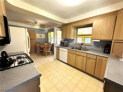 4099 Chestnut Rd, Independence, OH 44131 photo 14