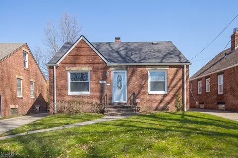 10806 Peony Ave, Cleveland, OH 44111