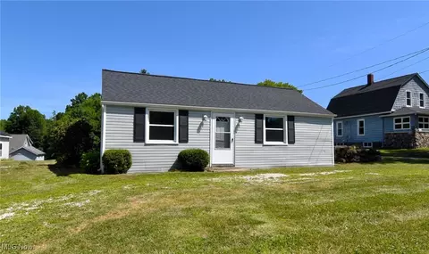 137 W Aurora Rd, Northfield Center, OH 44067