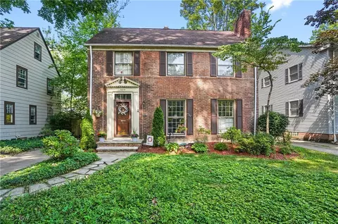 3696 Tolland Rd, Shaker Heights, OH 44122