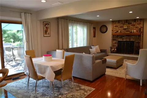 36145 Bainbridge Rd, Solon, OH 44139 photo 9