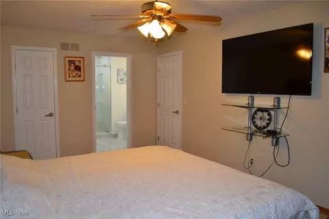 36145 Bainbridge Rd, Solon, OH 44139 photo 24