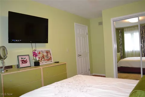 36145 Bainbridge Rd, Solon, OH 44139 photo 31