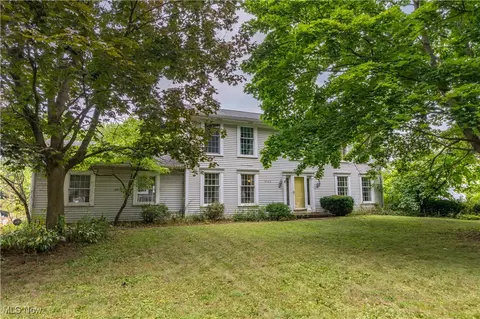 9349 Strausser St NW, Massillon, OH 44646