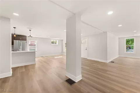 Entry Way - 146 E College St, Oberlin, OH 44074 photo 1 of 1