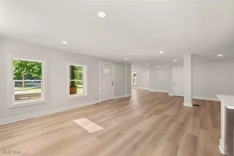 Living - 146 E College St, Oberlin, OH 44074 photo 2 of 11