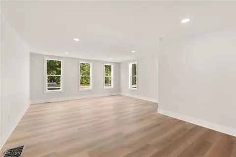 Living - 146 E College St, Oberlin, OH 44074 photo 7 of 11