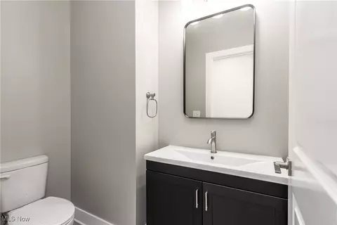 Bath - 146 E College St, Oberlin, OH 44074 photo 2 of 4