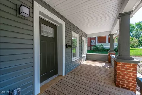 Exterior - 146 E College St, Oberlin, OH 44074 photo 3 of 10