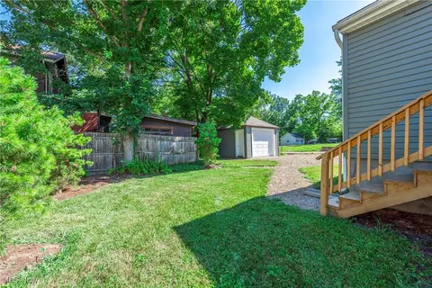 Exterior - 146 E College St, Oberlin, OH 44074 photo 6 of 10