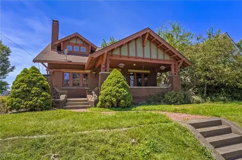 723 Broad Ave NW, Canton, OH 44708