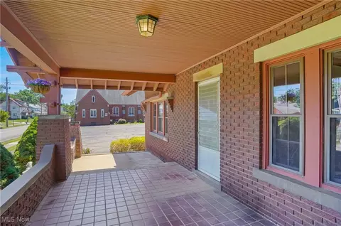 723 Broad Ave NW, Canton, OH 44708 photo 3