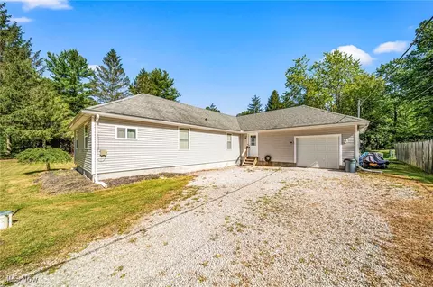 3405 Penobscot St, Rock Creek, OH 44084